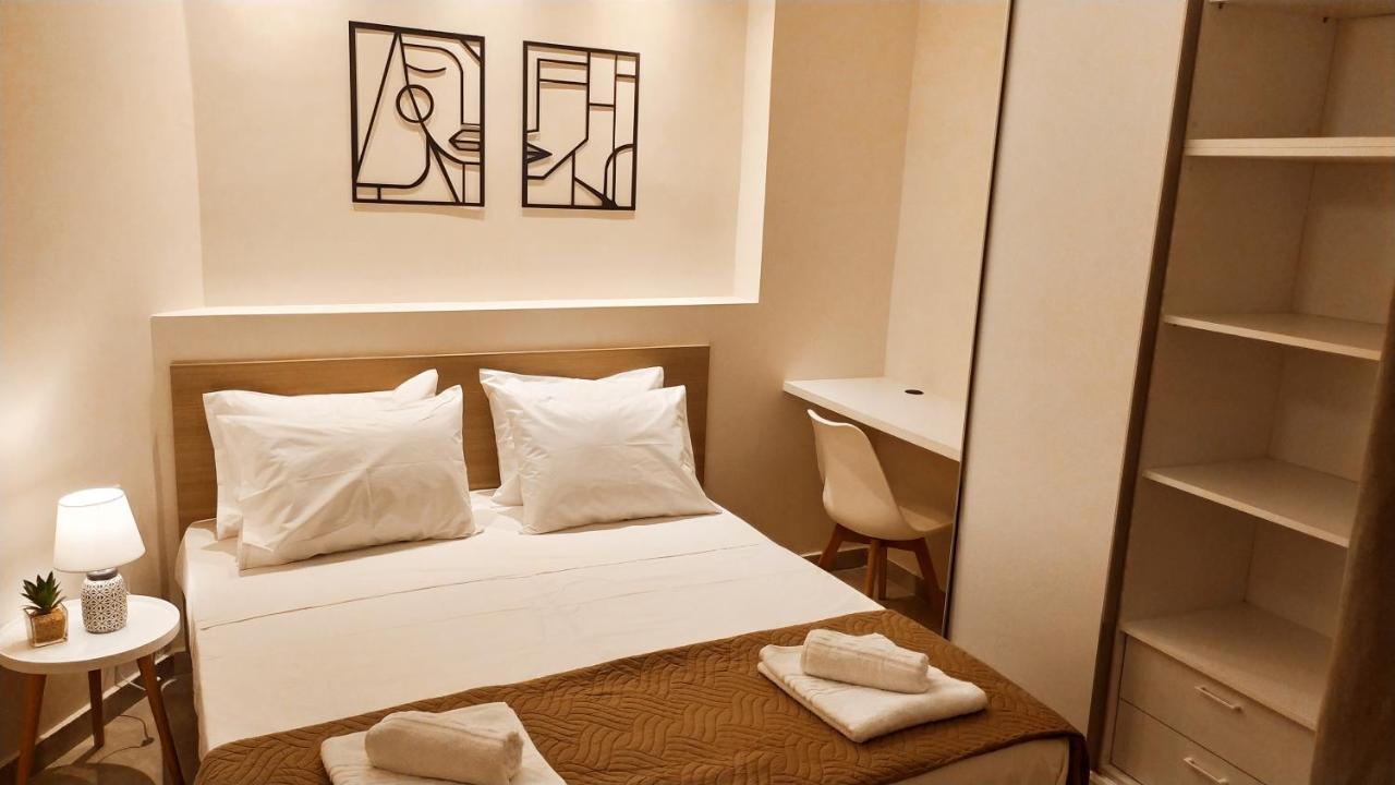 Uni Island - Old Town Apartment *