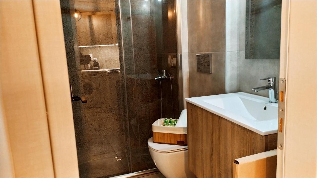 Uni Island - Old Town Apartment *